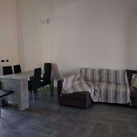 La Casa Del Sole - Casa Vacanze Uri Exterior foto